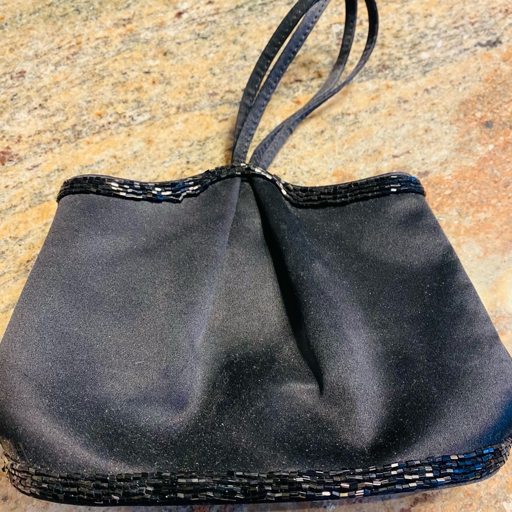 Ann Taylor Wristlet Black